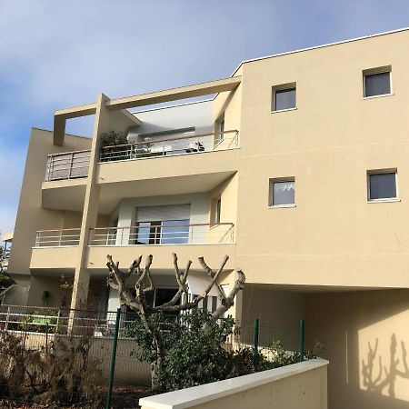 Les Pois Sont Verts La Rochelle  Kültér fotó