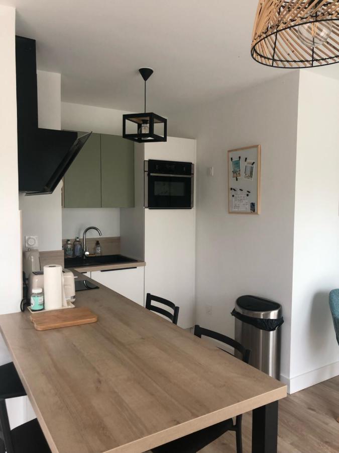 Les Pois Sont Verts La Rochelle  Kültér fotó